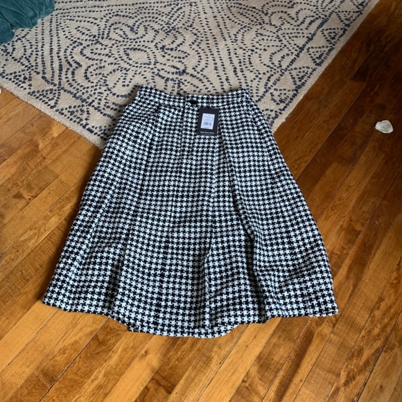 Who‎ what wear large houndstooth midi. NWT . Retsil 37 - Picture 2 of 5